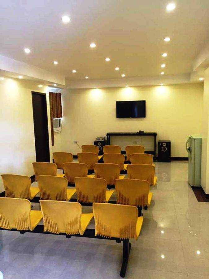 Rainbowland Hotel Olongapo Dış mekan fotoğraf