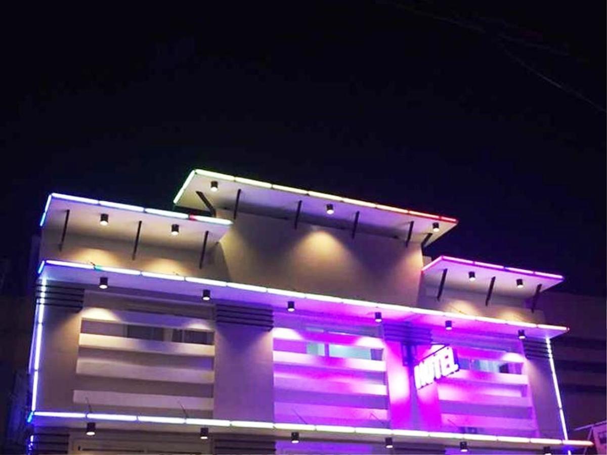 Rainbowland Hotel Olongapo Dış mekan fotoğraf
