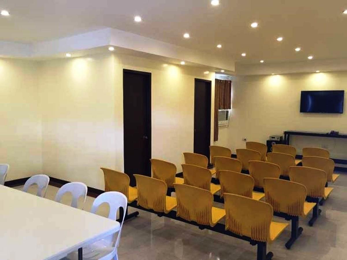 Rainbowland Hotel Olongapo Dış mekan fotoğraf