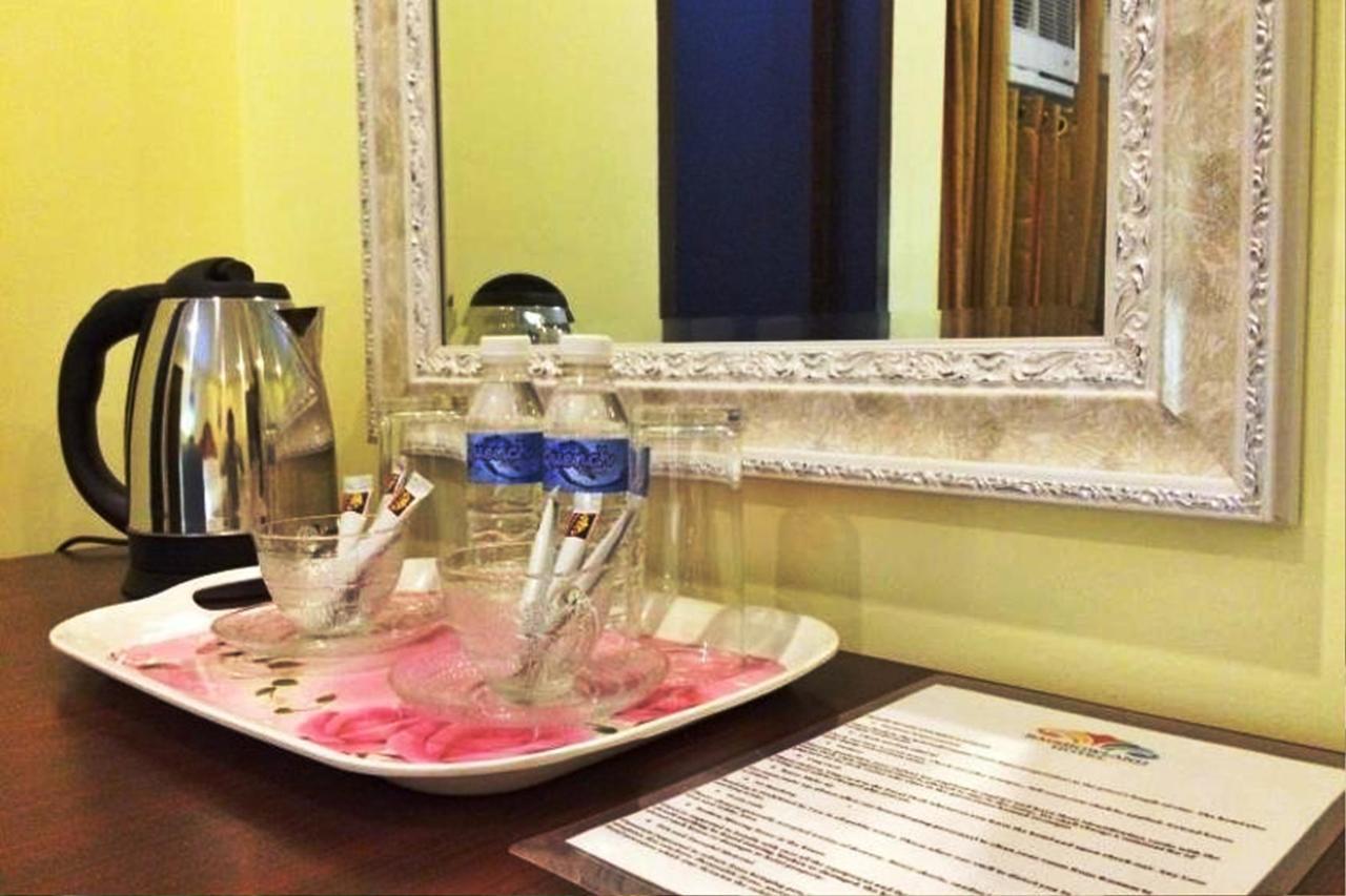 Rainbowland Hotel Olongapo Dış mekan fotoğraf