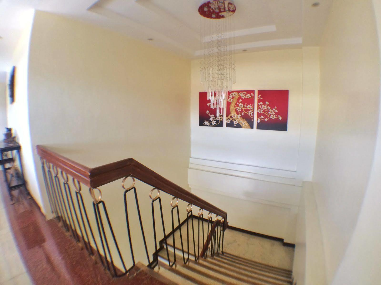 Rainbowland Hotel Olongapo Dış mekan fotoğraf